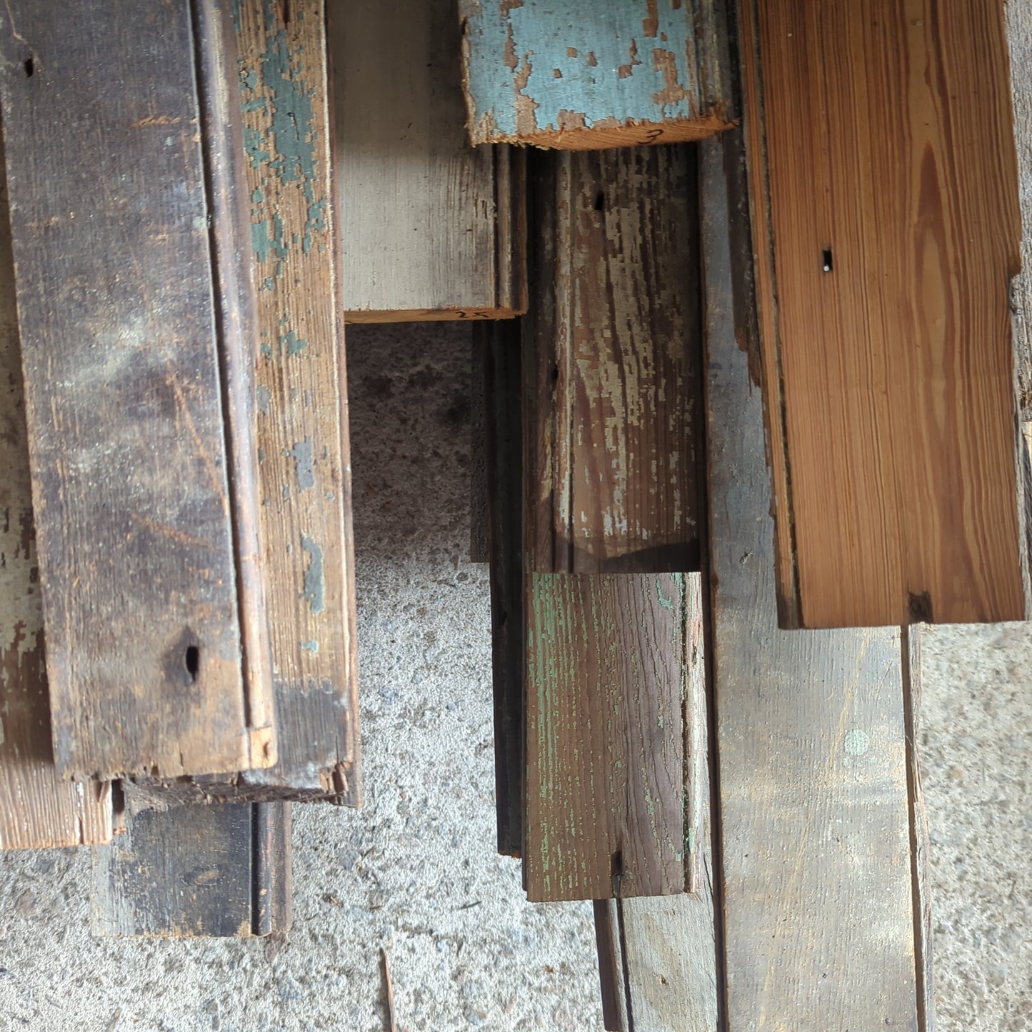 3 1/8"x3/4” Single Beadboard - O