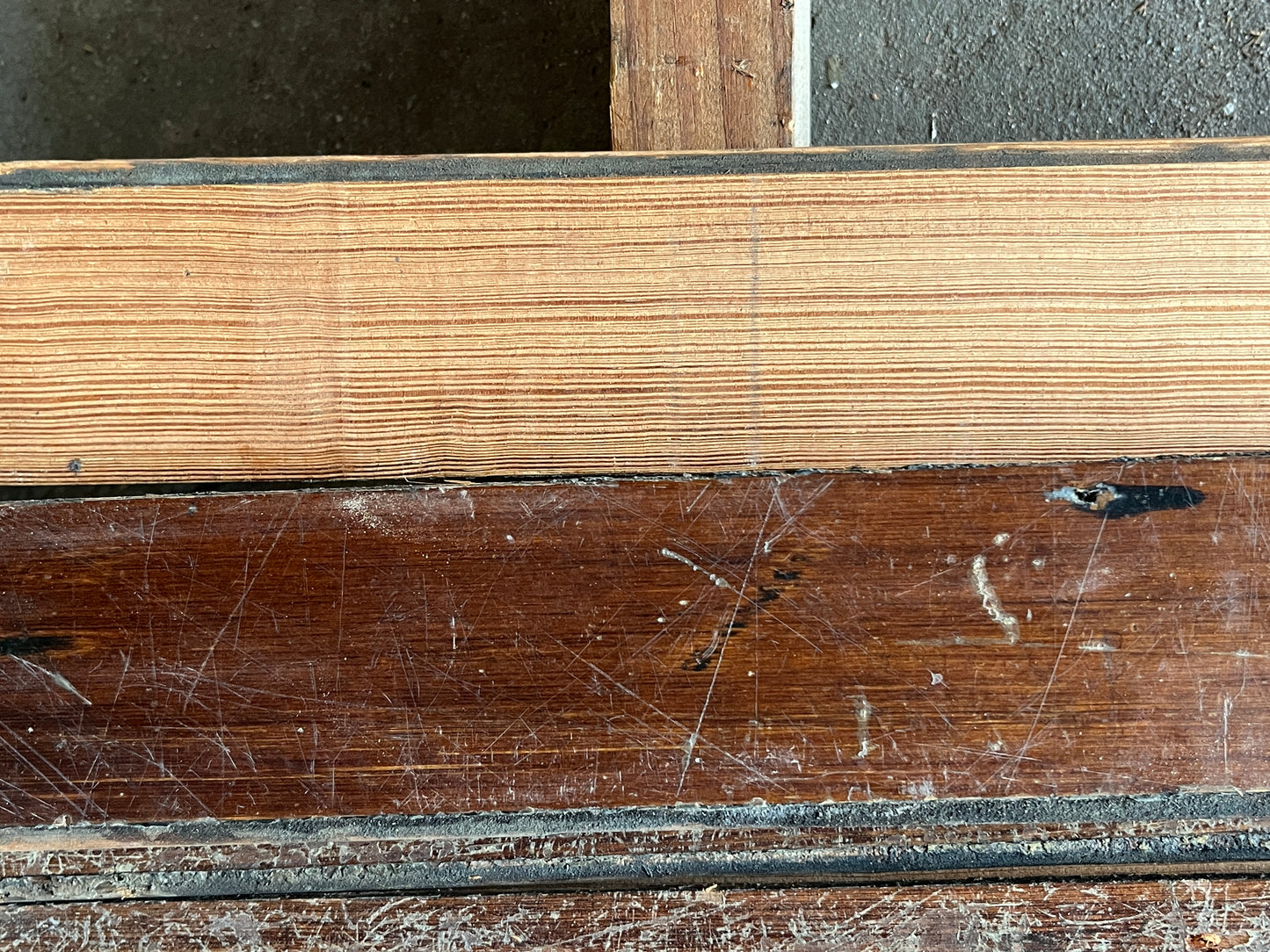 2 1/2” Pine Floor - Oceanside Terminal - Vertical Grain