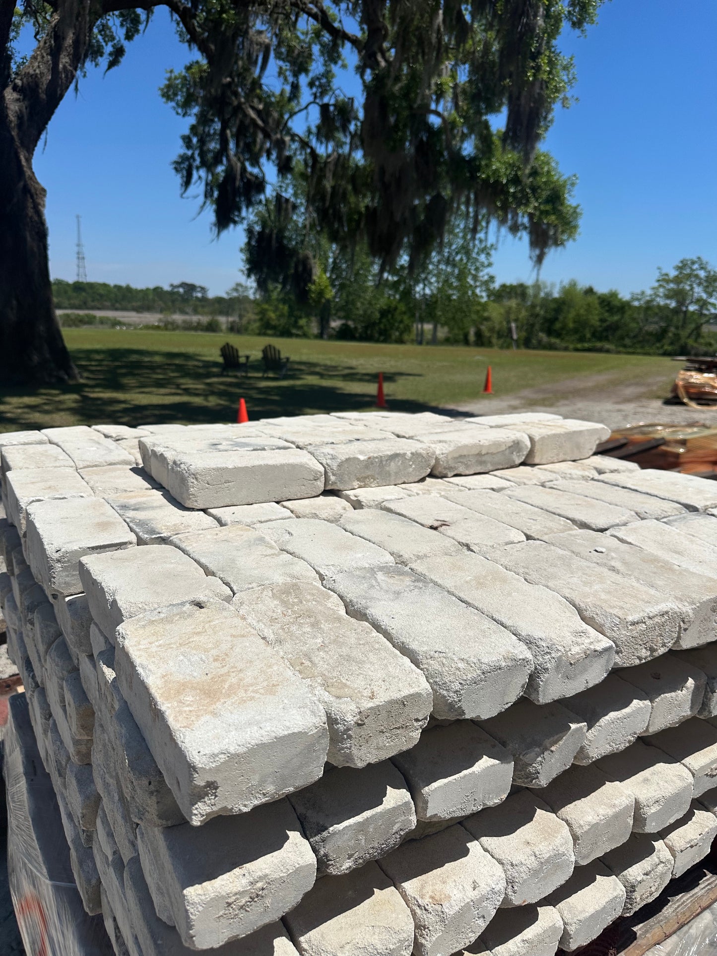 White Mortar Bricks