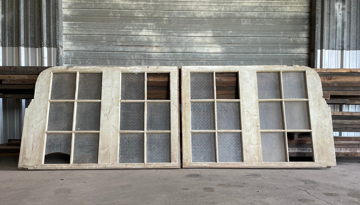 Victorian Rolled Glass Window