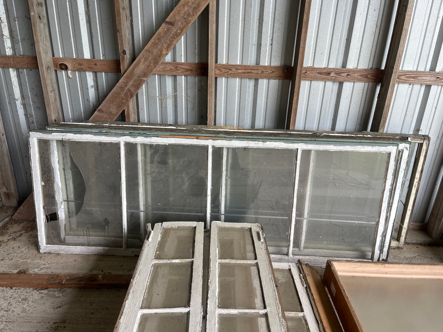 Large 4-Light Windows (Olde Savannah Distillery)